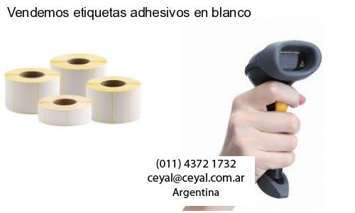 Vendemos etiquetas adhesivos en blanco